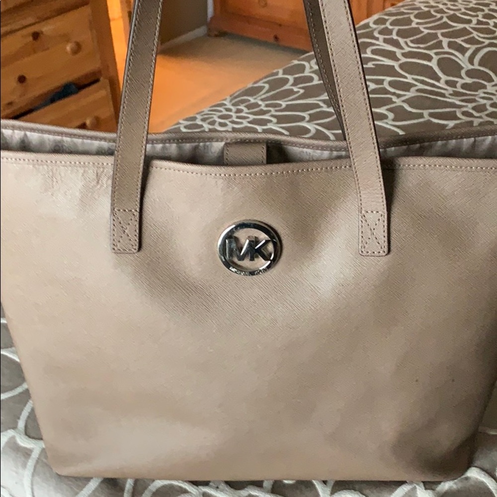 Michael Kors taupe tote hand bag